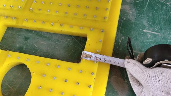 Высококачественное изготовление с точностью изготовления полиуретанового 30 мм толщины вращающегося стола противоскользящей коврика